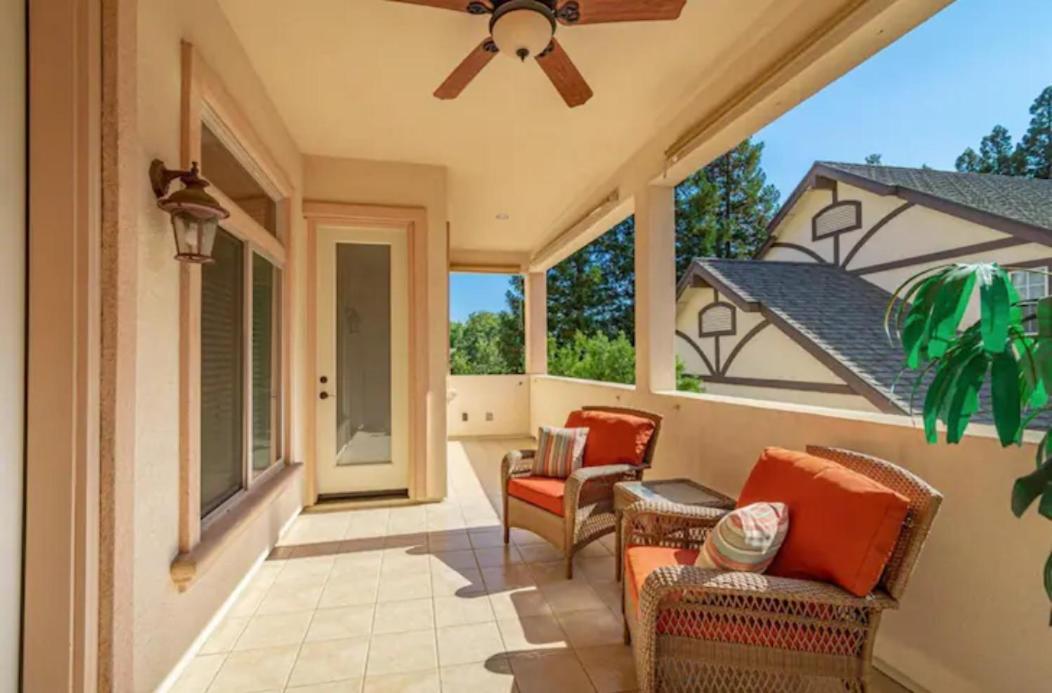 Private Master Suite With Sauna And Bathtub Fair Oaks Exterior photo